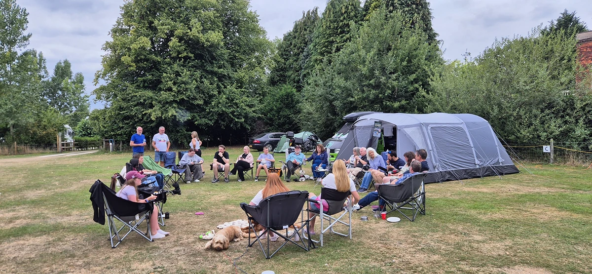 ReAgent camping - chatting